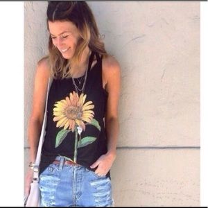 LF tank with sunflower